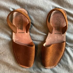 Solillas Leather Flats